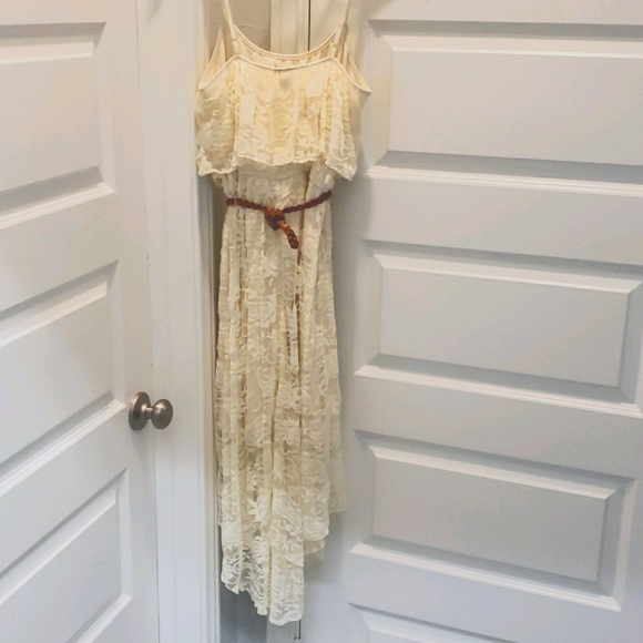 AUW Lace High Low Med Cream Dress - Picture 7 of 10